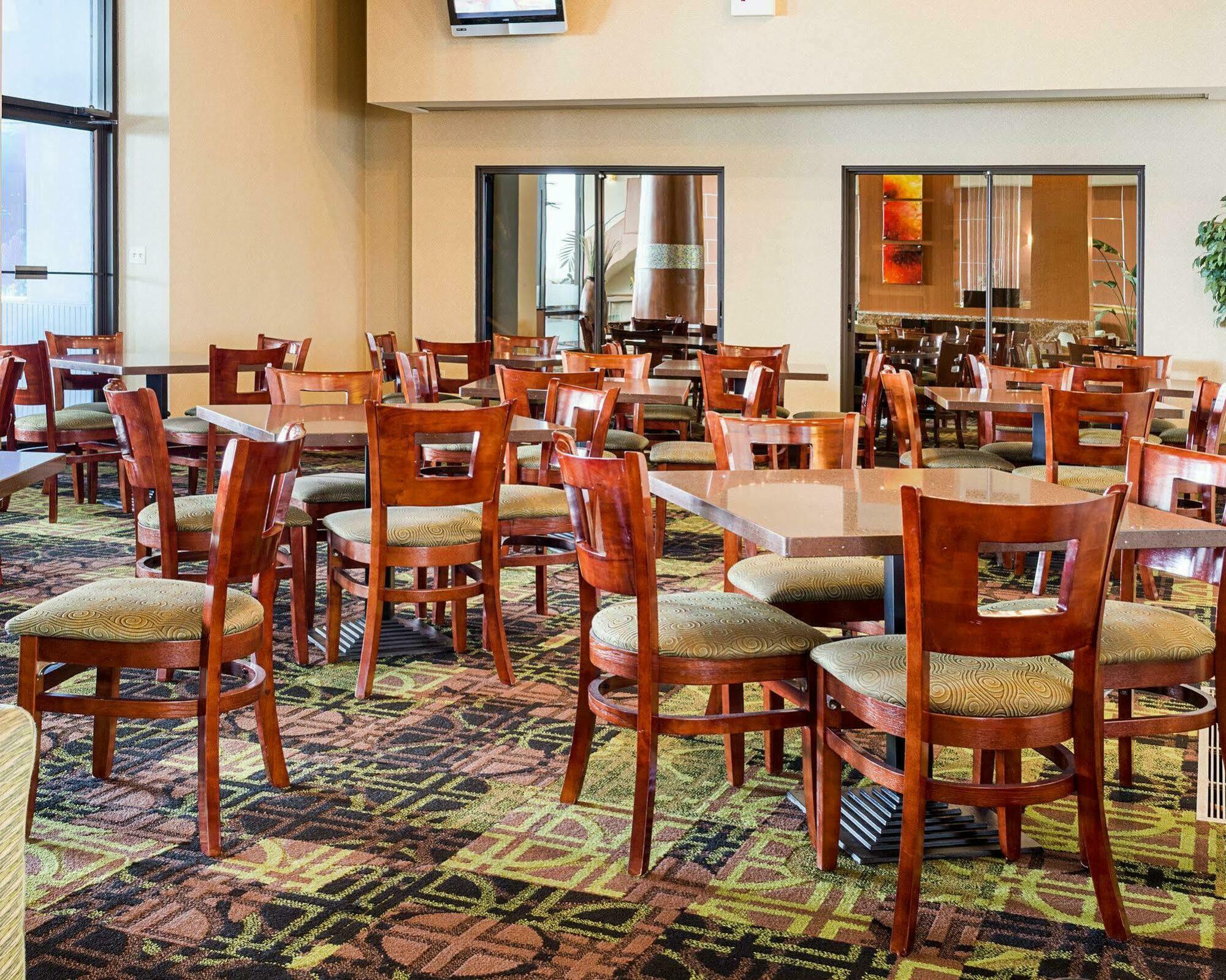 Coastal Hotel & Suites Virginia Beach - Oceanfront Exteriér fotografie